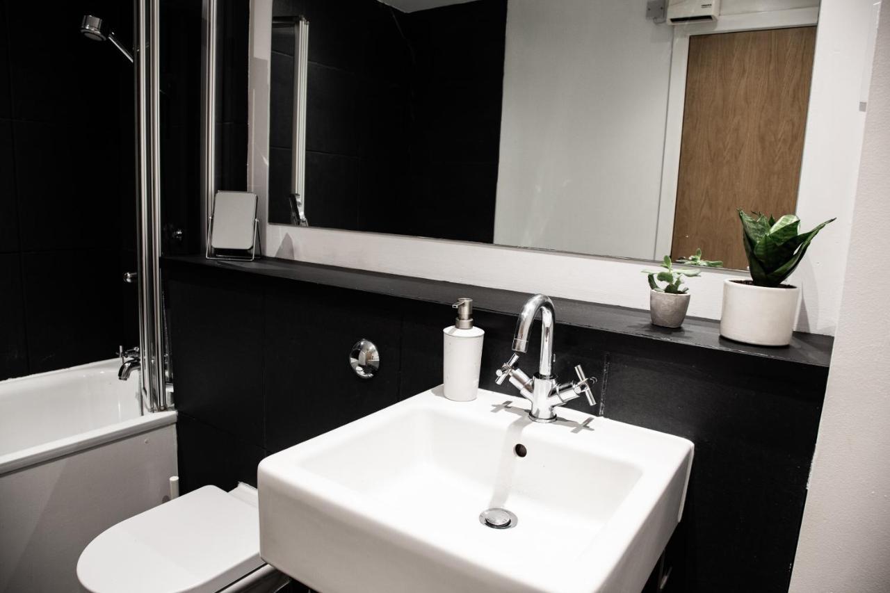Modern Merchant City Apartment By George Square Glasgow Ngoại thất bức ảnh